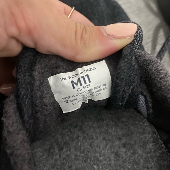 Allbirds Wool Runner Sneakers. Barely worn! - Picture 3 of 3